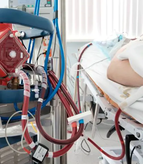 Dra. Marina Fantini, especialista em ECMO no Brasil