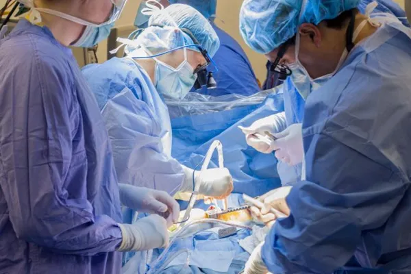 cirurgia cardiovascular infantil